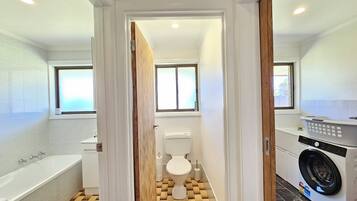 Shower, towels
