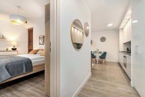 1 bedroom, iron/ironing board, travel cot, WiFi - Spacious Apartment | Parking, Balcony and Close to the Old Town (Gdańsk)