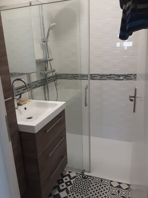 Bathroom - Garden apartment 60m2 (Floirac)