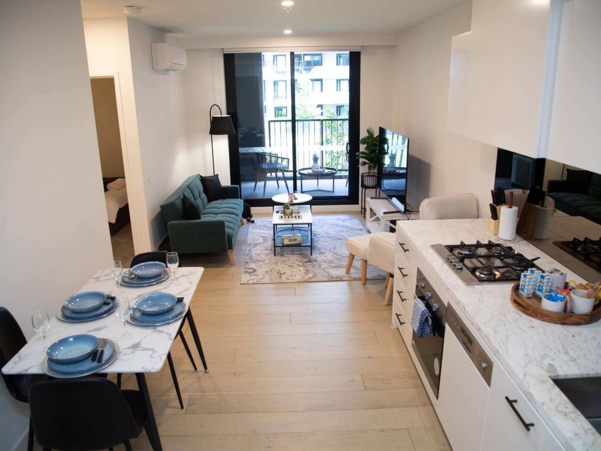 Apartment, 2 Bedrooms, Accessible | Dining room