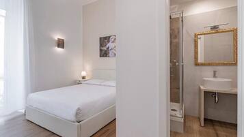 واي فاي مجانًا وملاءات أسرّة