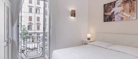 Habitación doble superior, vistas a la ciudad | Wifi gratis y ropa de cama