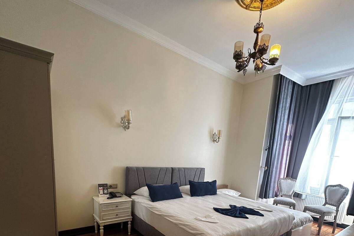 Comfort Quadruple Room | Iron/ironing board, free WiFi
