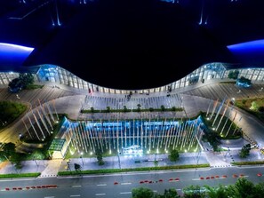 المنشأة من الخارج