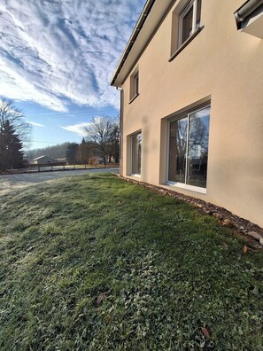 Property grounds - La Marceline, house near the village (Charavines)