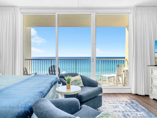 Desk, iron/ironing board, WiFi, bed sheets - BeachFront-5 Pools,Starbucks, Theater@Majestic 612 (Panama City Beach)