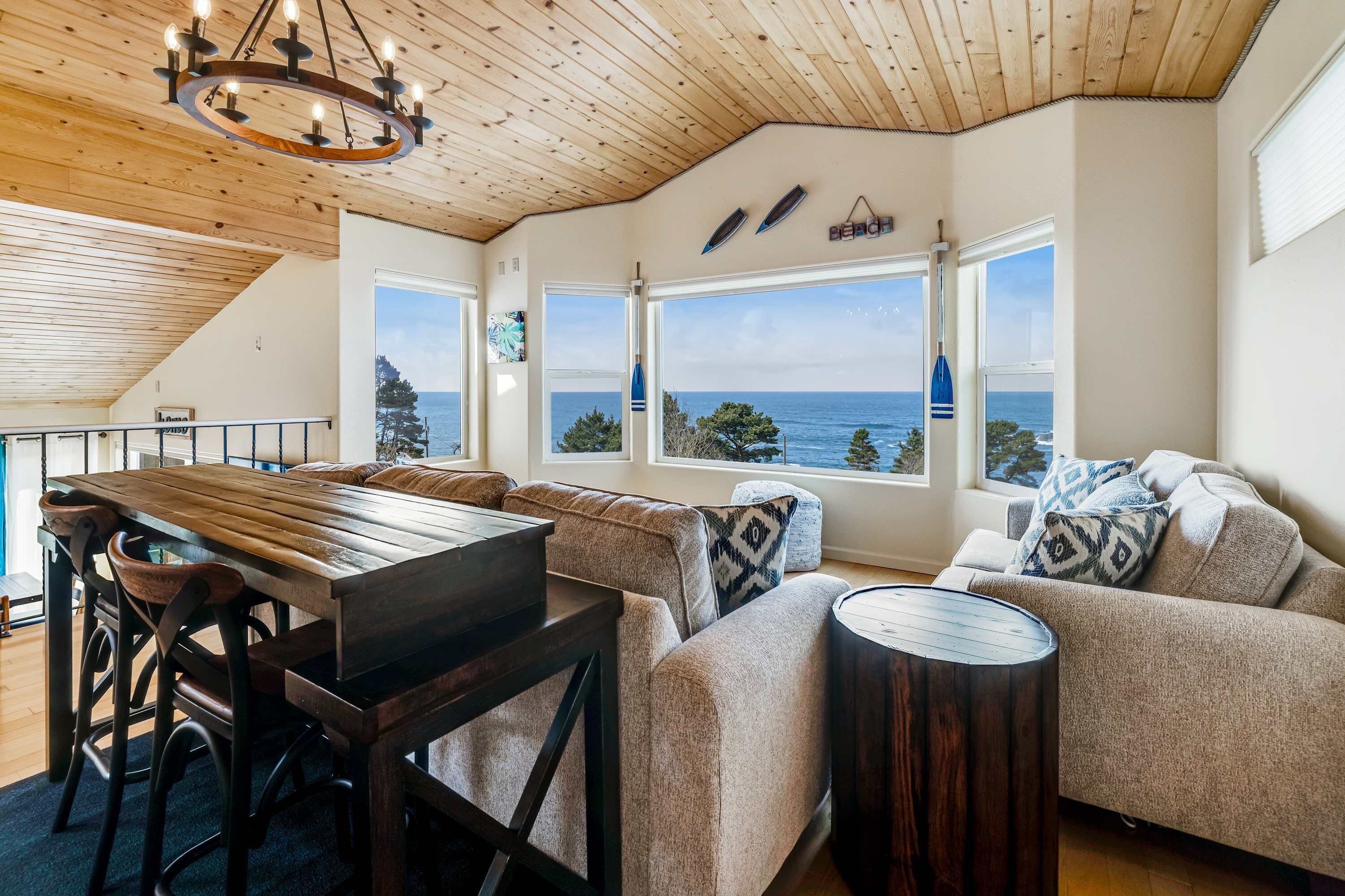 Téléviseur, foyer, bureau