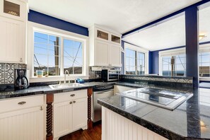 Fridge, microwave, oven, stovetop - Beach View Dog Friendly Home with Gas Fireplace Deck Beach Access and Free WiFi (Depoe Bay)