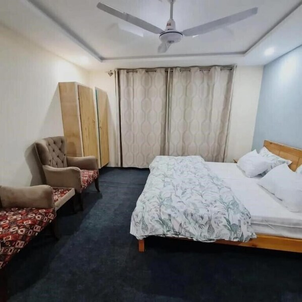Deluxe Double Room, Mountain View | Soundproofing, iron/ironing board, free WiFi - Northland Guest House  (Skardu)