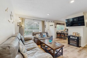 TV, DVD player, stereo, offices