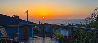 Spacious home with Ocean Views game room office deck patio and grill dogs ok