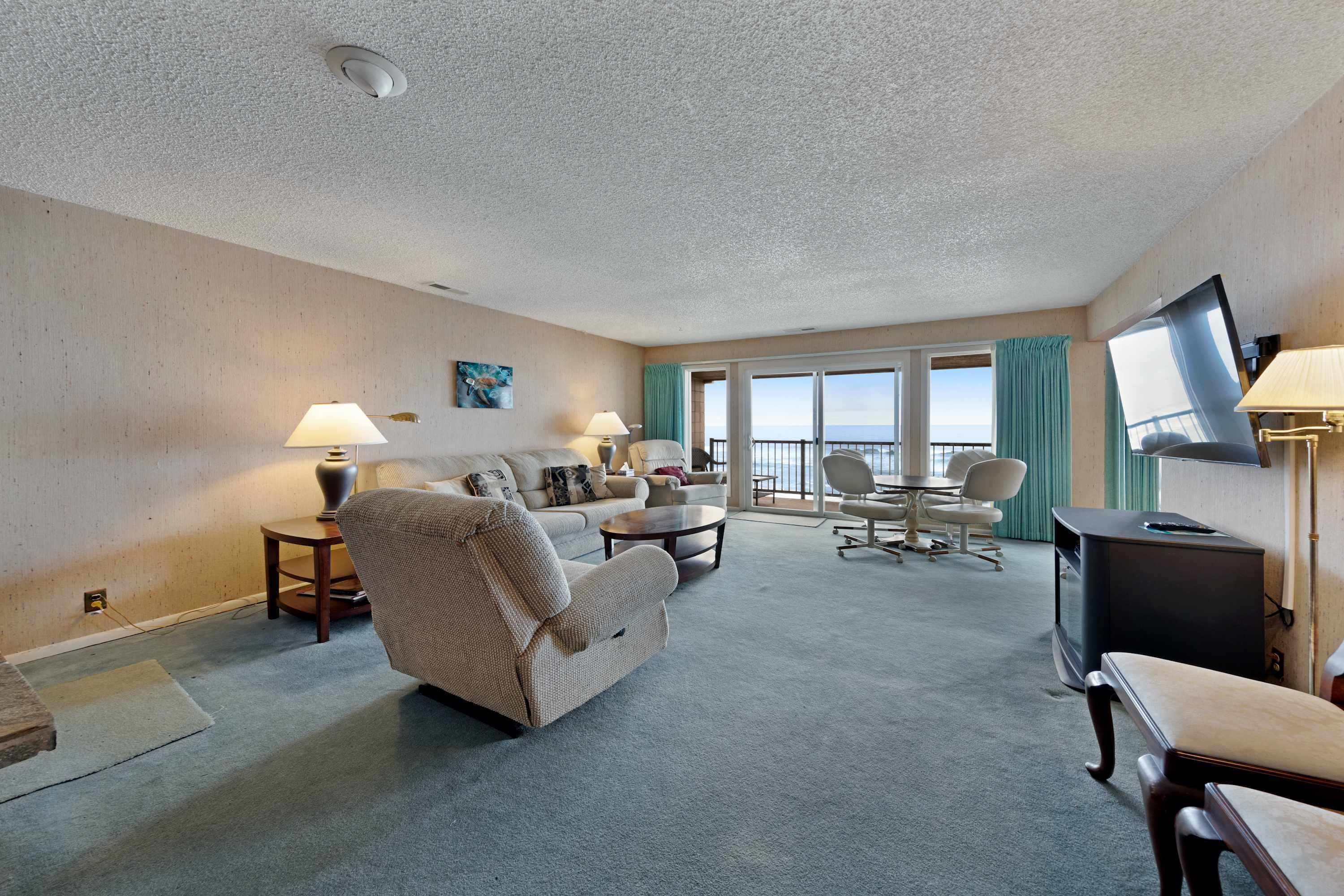 テレビ、書斎 / ワークスペース