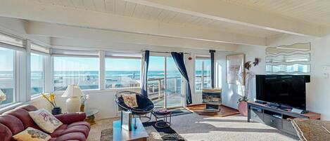 TV, lettore DVD, impianto stereo, studio