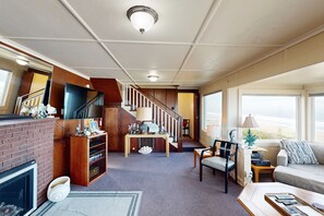 TV, fireplace, DVD player, offices - Oceanfront Escape | Million-Dollar Views, Family & Dog Friendly (Lincoln City)