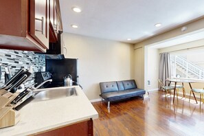 Interior - Dog Friendly Condo with Ocean Views Easy Beach Access Patio Free WiFi (Lincoln City)