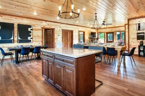 Dining - Sleeps 26 + Huge Game Room-Hot Tub-Gazebo+ PrivateHeatedPool (Sevierville)