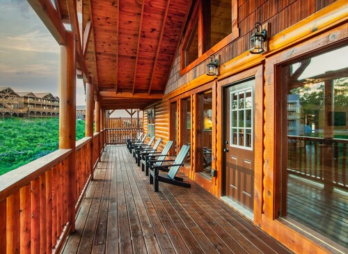 Sleeps 26 + Huge Game Room-Hot Tub-Gazebo+ PrivateHeatedPool