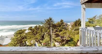 Dog Friendly Suite with Ocean Views Balcony Free WiFi and Nearby Beach Access