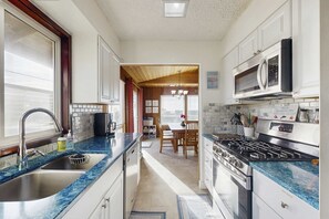 Fridge, microwave, oven, stovetop - Spacious Coastal Retreat Walk to Beach with Hot Tub and Dog Friendly (Lincoln City)