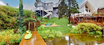 Lakefront townhome with electric grill firepit ping pong table and shared dock