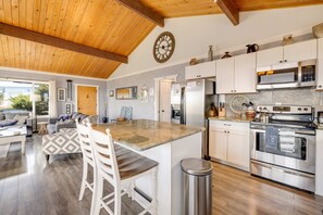Fridge, microwave, oven, stovetop - Ocean view home with game room steps from the beach dogs OK (Lincoln City)