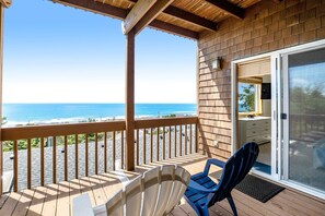 Property grounds - Limited Time Deals Coastal Hideaway with Ocean Views and Spacious Deck (Lincoln City)
