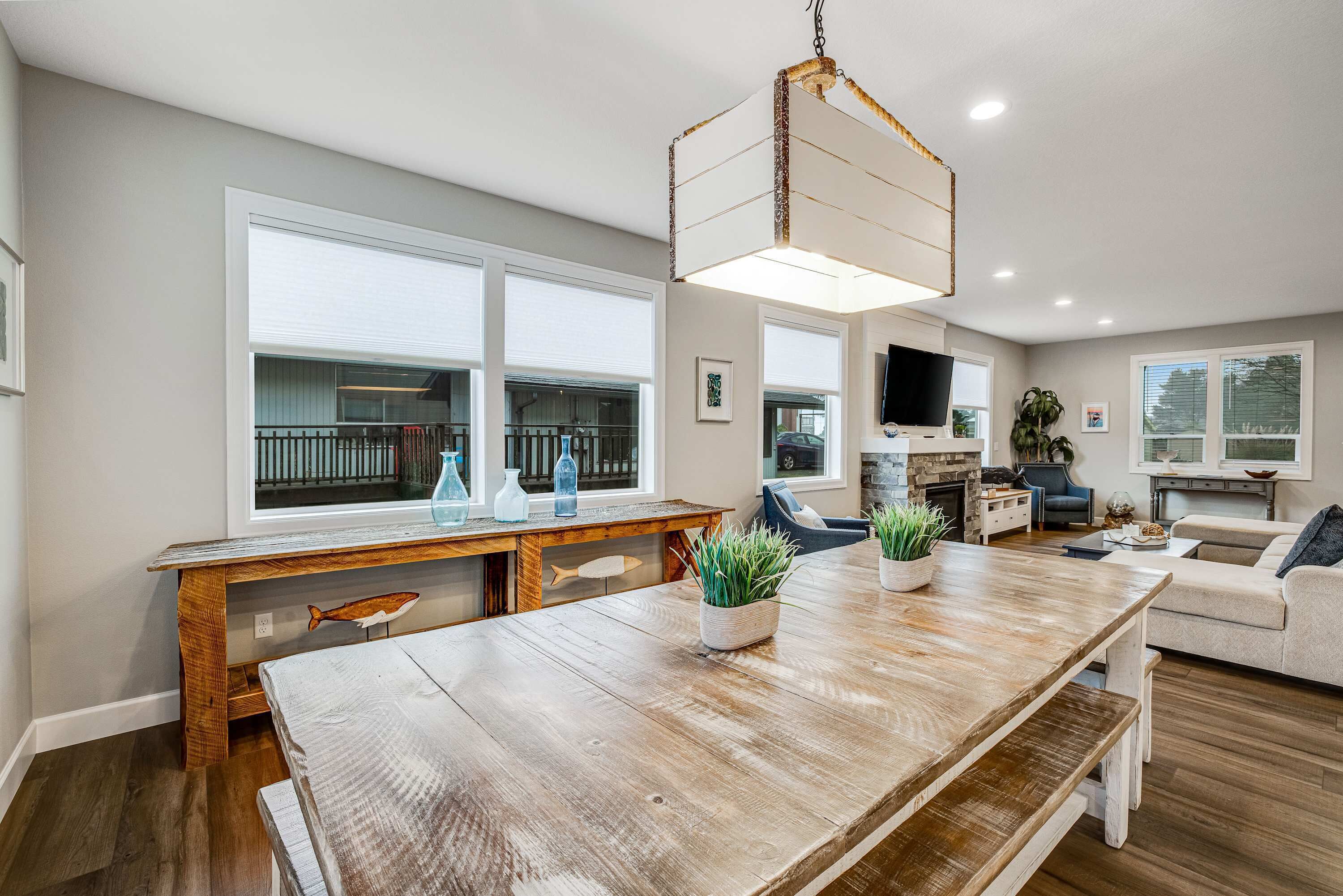 Fernseher, Kamin, DVD-Player, Arbeitsbereiche