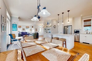 TV, fireplace, DVD player