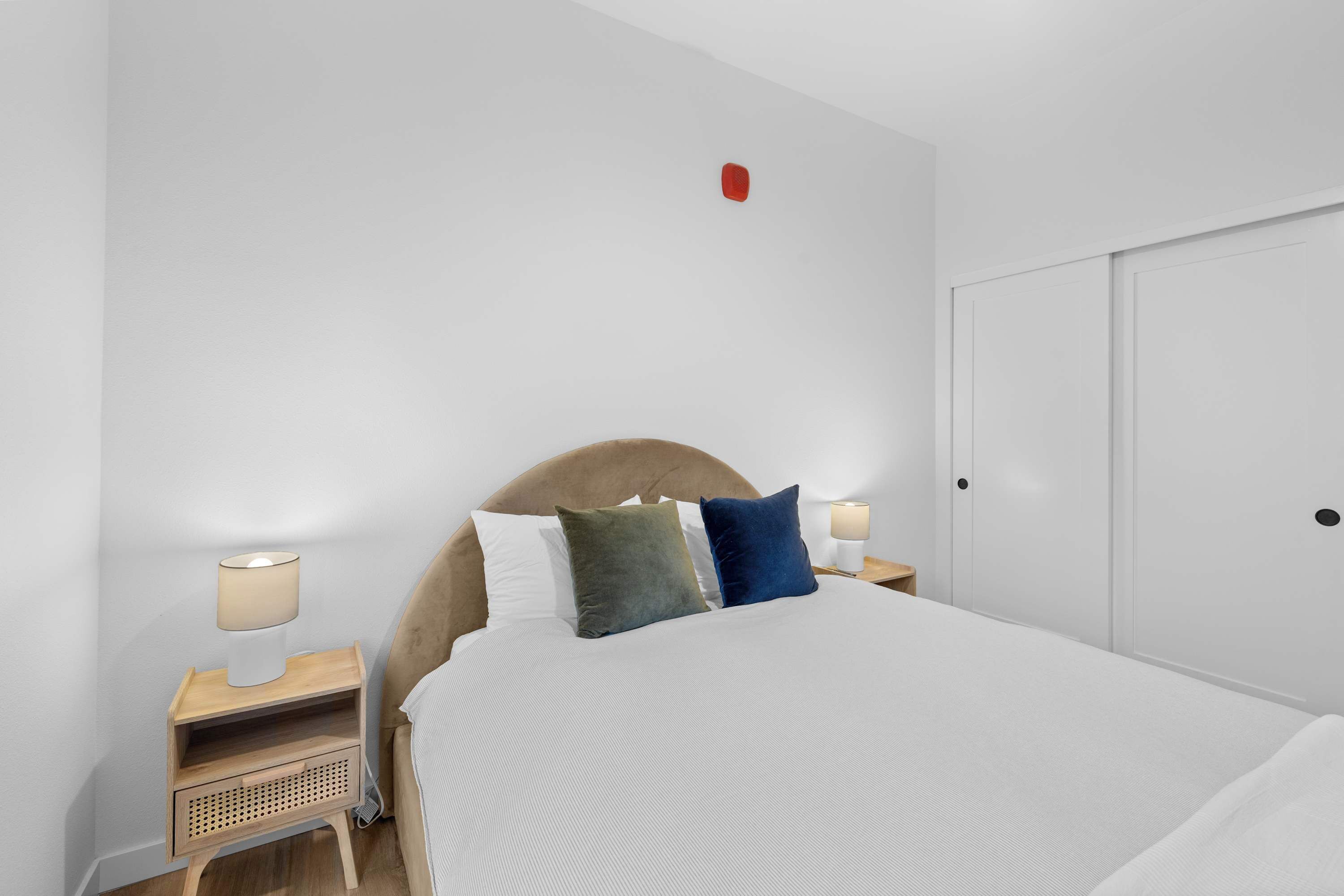 2 室のベッドルーム、アイロン / アイロン台、WiFi、ベッドシーツ