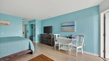 Iron/ironing board, free WiFi