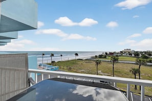 Estudio Confort, balcón, vistas al mar | Jardines del alojamiento