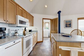 Private kitchen - Dog-Friendly Home with Private Hot Tub and Views of Proposal Rock and the Ocean (Neskowin)