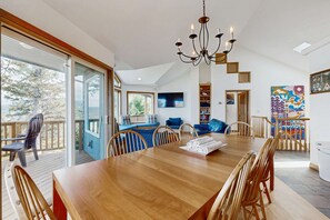 Interior - Dog-Friendly Home with Private Hot Tub and Views of Proposal Rock and the Ocean (Neskowin)