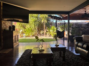 Terrace/patio - Luxury Retreat with Swim Spa, Outdoor Bar, 4 Bedrooms 2 Bathrooms! (Canning Vale)