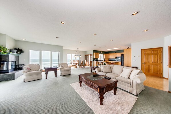 TV, fireplace, DVD player, offices