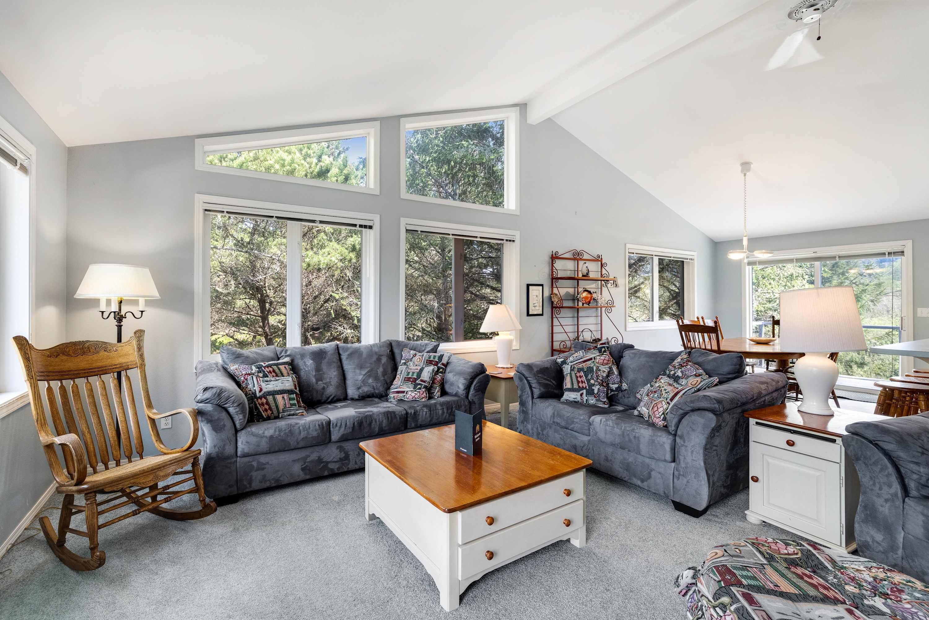 TV, fireplace, DVD player, stereo