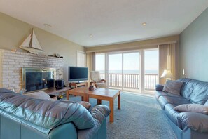 Téléviseur, foyer, lecteur de DVD, chaîne audio