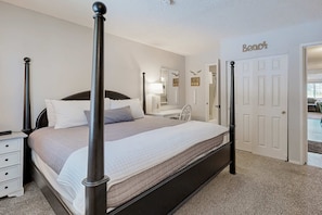 1 bedroom, WiFi, bed sheets - Creekfront Condo with Private Patio Beach Access Shared with D Gas Grill and Views (Neskowin)