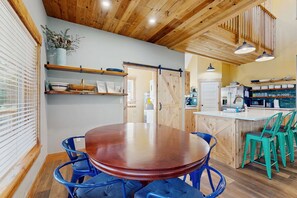 Dining - Newly constructed home with firepit and large deck walk to the beach and golf (Neskowin)