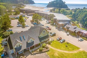 Exterior - Cozy Coastal Condo Steps from the Beach with Deck Views (Neskowin)