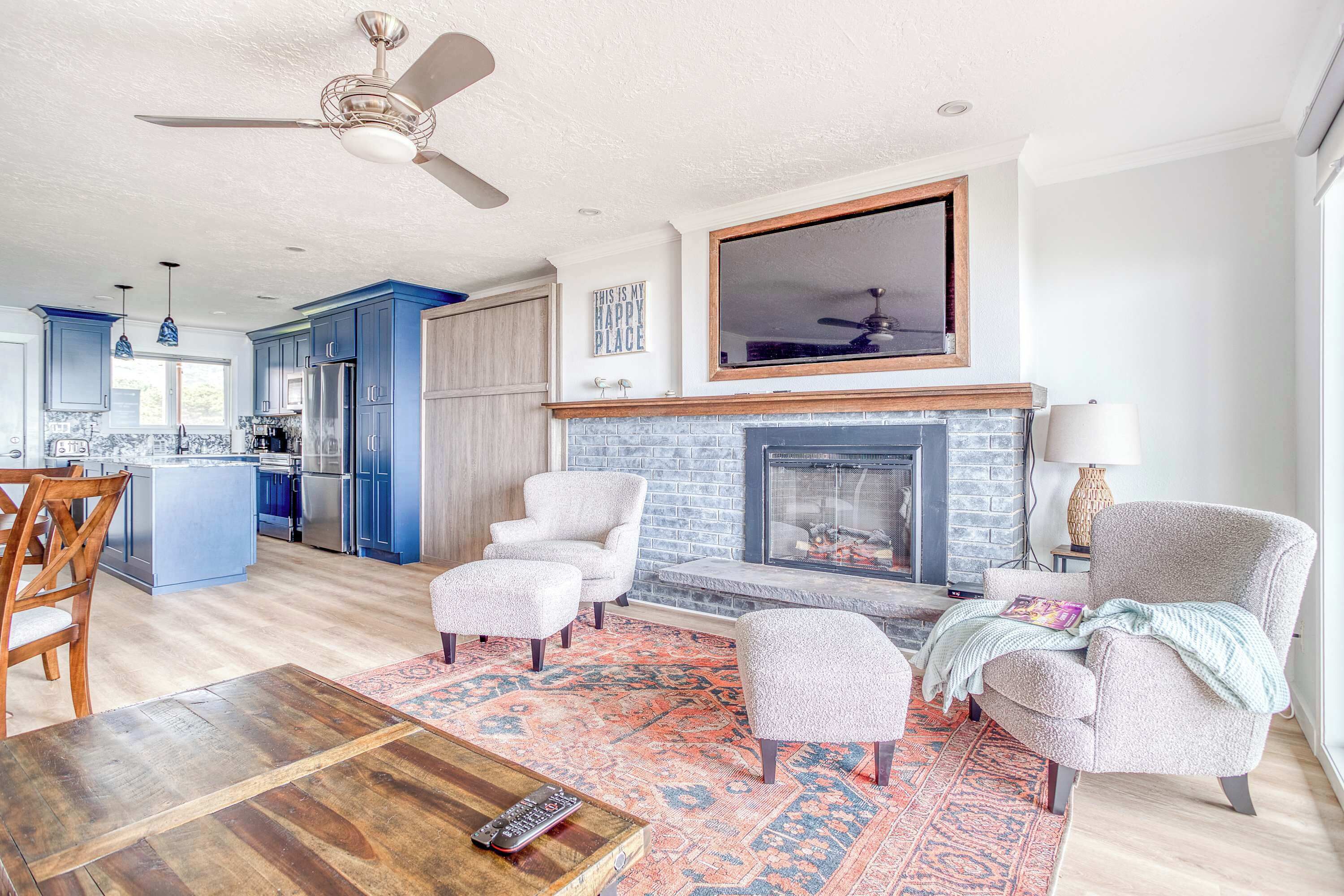 TV, fireplace, DVD player, offices
