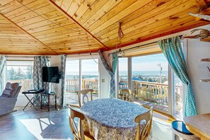 Interior - Spacious Dog Friendly Getaway with Boat Parking Perfect for Two Families (Pacific City)