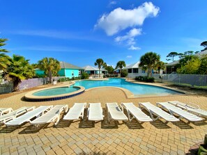 Pool - June 14-16 Reduced! Adorable cottage w/ Pools! (Gulf Shores)