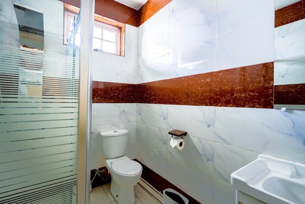 Towels, toilet paper