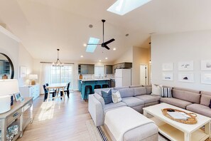 TV, fireplace, offices - Family Friendly Beach Home with High Speed WiFi Gas Fireplace and Washer Dryer (Pacific City)