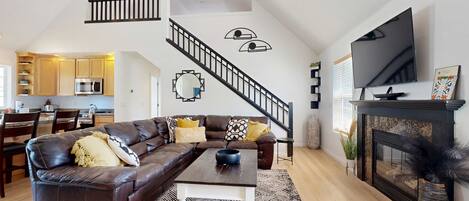 TV, fireplace, offices