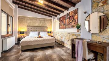 Blue Villa with Private Pool | Meja, seterika/papan seterika, Wi-fi percuma, cadar katil