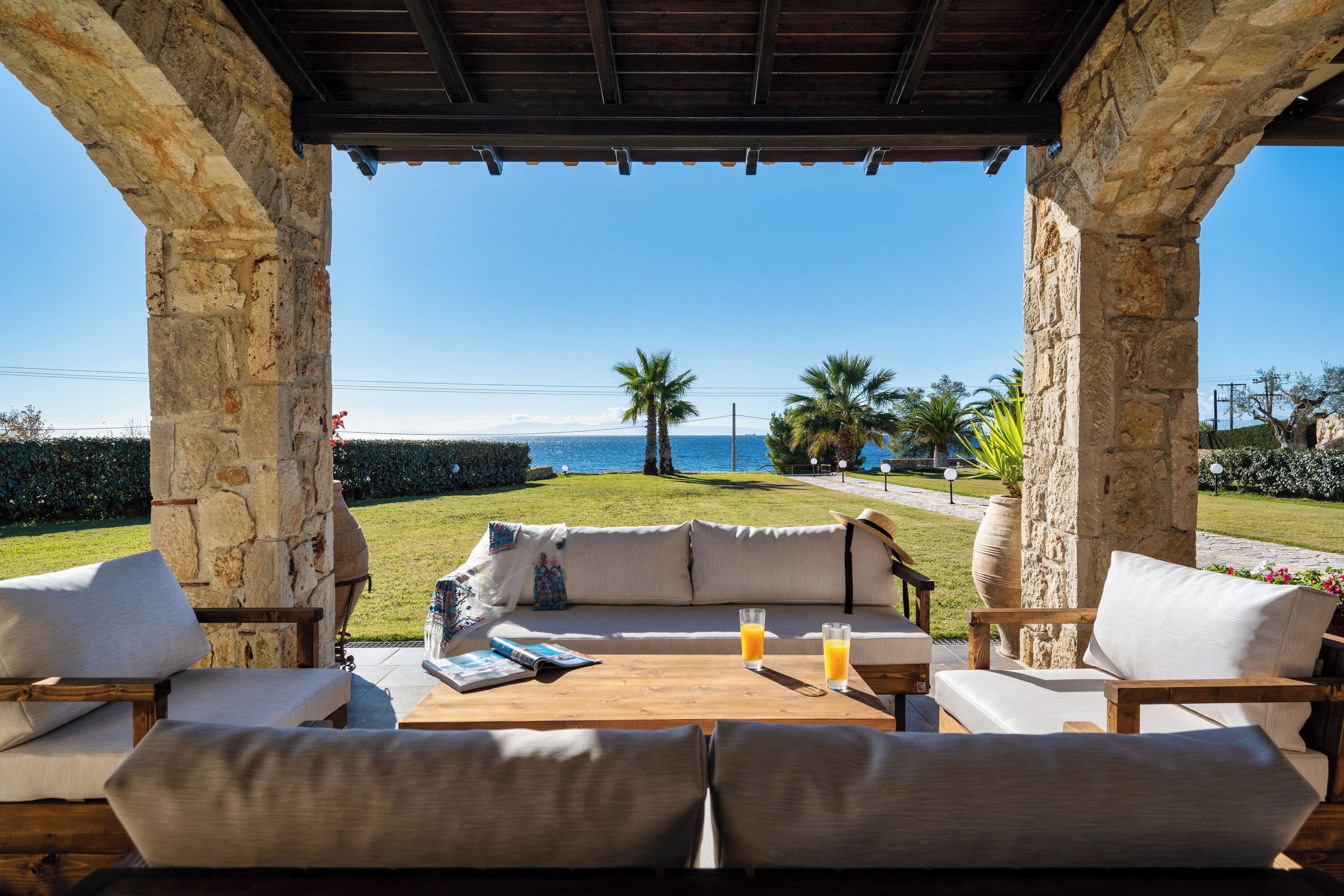 Blue Villa with Private Pool | Terrasse/Patio