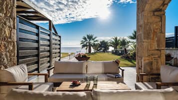 Anemos Villa with Private Pool | Udsigt fra balkon