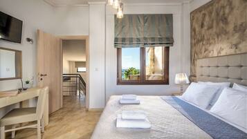 Desk, iron/ironing board, free WiFi, bed sheets